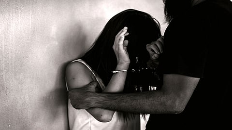 तिने रिक्षावाल्याला विचारलं 'मला स्टेशनवर सोडाल का?' त्यांनी संधी साधत...