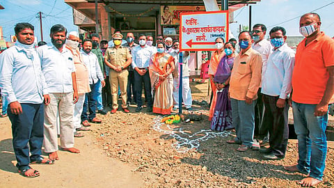 कर्तव्य बजावताना पोलिसाला वीरमरण, रस्त्याचे नामकरण करुन हुतात्मा कदमांचे स्मरण!