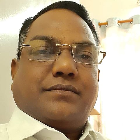 kar nirikshak.