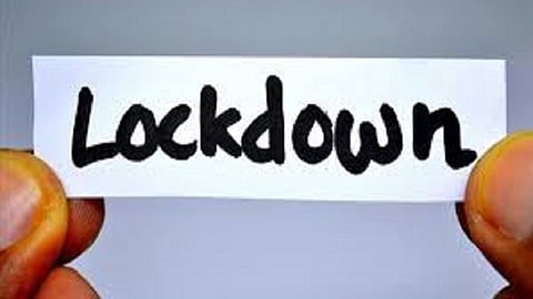 Police Inspector Arvind Bodke lockdown information for reporter
