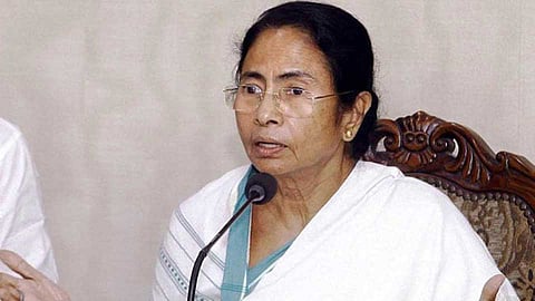 ममता बॅनर्जींना हादरा; दोन आमदार, 40 नगरसेवक भाजपमध्ये!