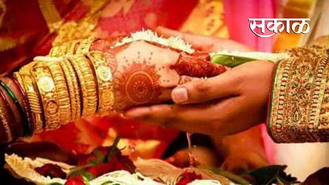 child protection team stop the marriage of minor girl in mouda nagpur