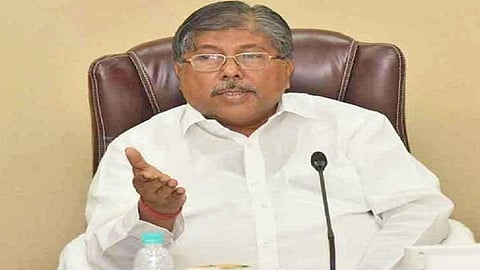 chandrakant patil criticised on state government on the topic of maratha arakshan in kolhapur