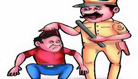 मतमोजणी केंद्रात प्रवेश करण्यासाठी लढवली शक्कल; सतर्क पोलिसदादाला कळताच, पुढे घडले असे !