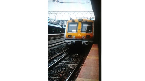 pune-lonvala-local.jpg