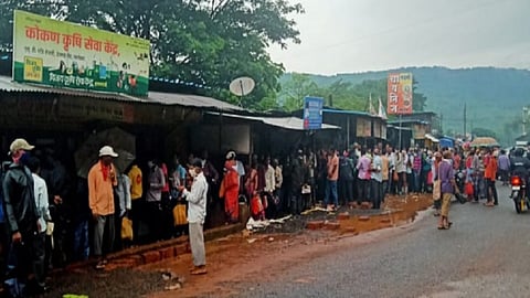 Fertilizer shortage in Ratnagiri district due to lack of labor