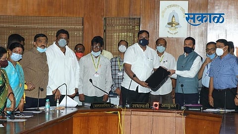sakal (23).jpg