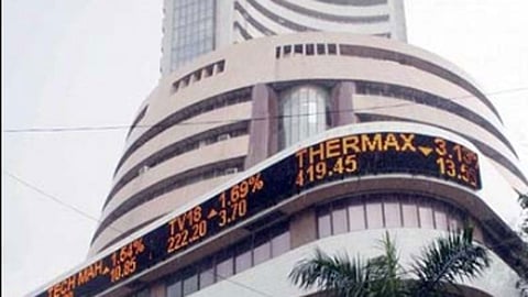 सेन्सेक्स उच्चांकी पातळीवर