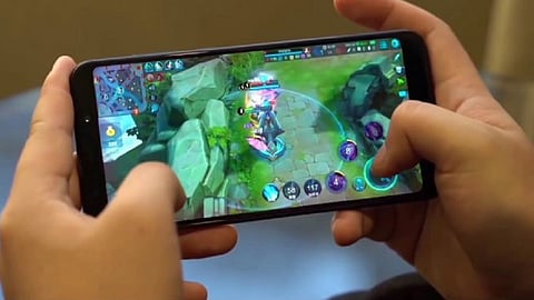 child attraction mobile game