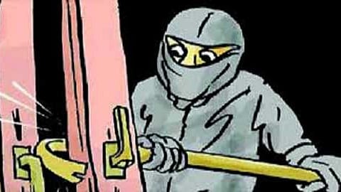 Five lakh cash lampas to break into a closed flat crime case in ratnagiri