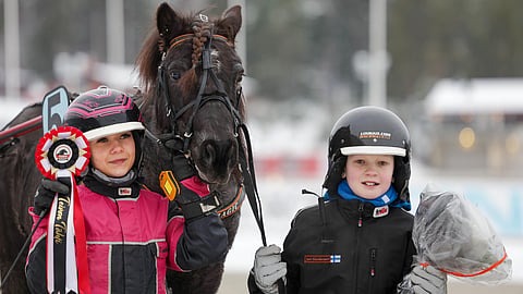Specific’s Magic Senja Kopalaisen ja Jaro Hankavuoren kanssa joulukuussa 2024 Teivon valloittajina.
