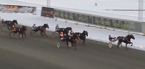 Jonny Länsimäki varmisti voittonsa näyttävin ottein loppusuoralla.