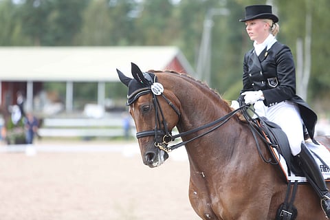 Anna von Wendt sai tänään piaffin pyörimään, mutta vasen piruetti ei onnistunut. Ei niin millään. 69,7 % toivat kultamitalin.