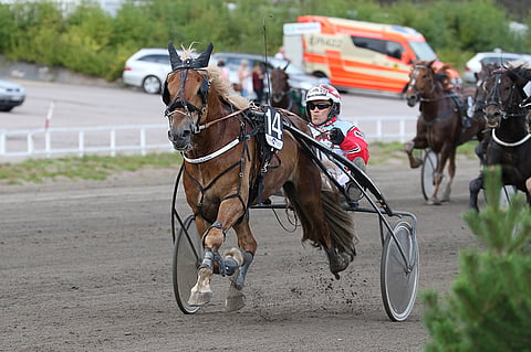 Jouni Miettisen valmentamaa Rapin Aatosta ajoi Teivossa Hannu Torvinen.
