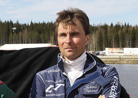 Juhani Tapani ajoi valmentamansa St Helensinen uran avausvoittoon.