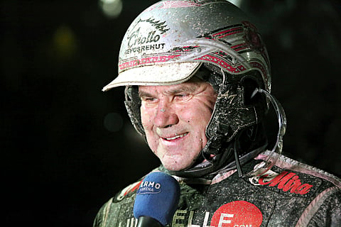 Antti Teivainen joutui ravien avauslähdön alla osaksi vaaratilannetta.