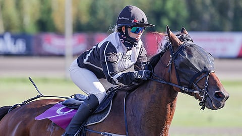 Suvi Vaittisen ja Jetman Luxin tyylinäyte Lappeenrannasta. Kaksikon yhteistyö on alkanut heinäkuun lopulla, ja yksi voittokin on jo montésta irronnut.