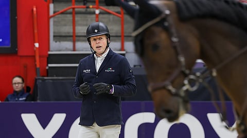 Jens Fredricson opetti nuoria ratsastajia klinikallaan Horse Show'ssa.