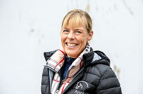 Anni Särkilahti iloitsee uudesta GP-hevosesta.