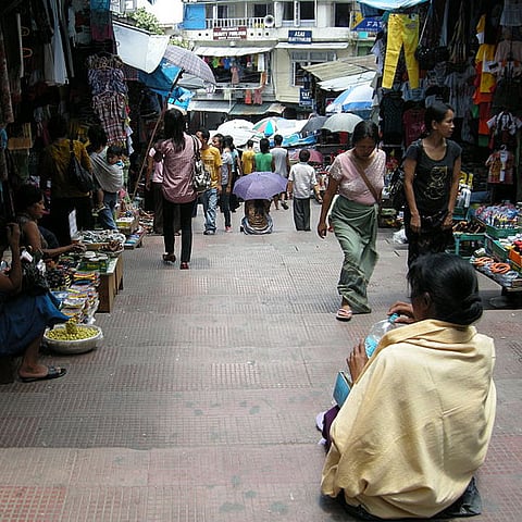 Market in Aizawl. More than 2886 Chakma names were deleted from the electoral roll, published in 1995 and 1996, from Aizawl district alone.
Photo : Wikimedia Commons