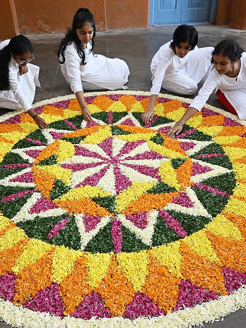 onam athapookalam facts