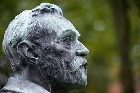 பொருளியலுக்கான நோபல் பரிசு... நோபல் பரிசே அல்ல!