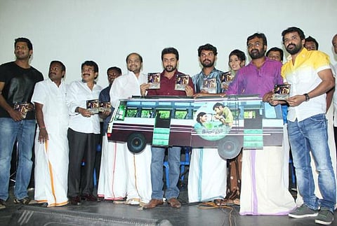 ஜன்னல் ஒரத்தில் இணைந்த சூர்யா - அமீர்!