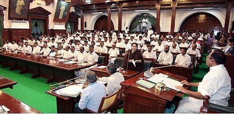 தமிழர்களின் உணர்வுகளை மிதிக்கிறது மத்திய அரசு: ஜெயலலிதா
