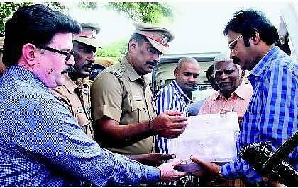 ஏற்காடு வாகன சோதனையில் ரூ.2.5 கோடி மதிப்பு தங்கம் பறிமுதல்