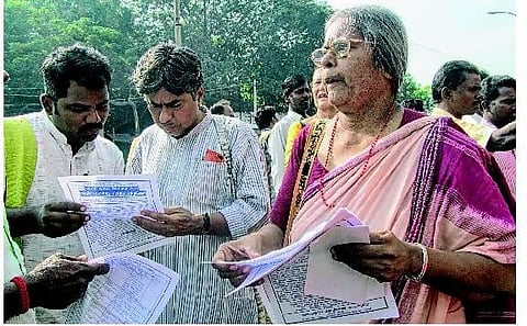 கொத்தடிமைகள் மறுவாழ்வு வேண்டி சென்னைக்கு பாத யாத்திரை