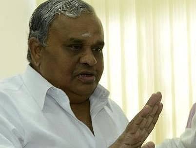 மீண்டும் தலைதூக்கும் மின்வெட்டுக்கு தீர்வு கூறும் ஞானதேசிகன்