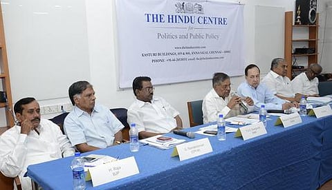 தேர்தல் கருத்துக்கணிப்புகள் வாக்காளர்களை திசை திருப்புகிறதா? - தி இந்து மையத்தில் ருசிகர பொது விவாதம்