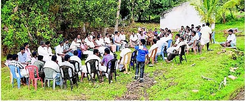 கோவை: வேட்டை ஆயுதங்கள் எடுக்கும் ஆதிவாசிகள்?