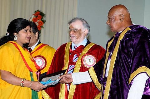 தேவயானி மீதான நடவடிக்கைக்கு நீதிபதி சதாசிவம் கண்டனம்