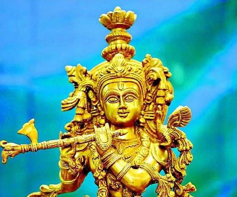 அகிலம் எல்லாம் மதுரம்