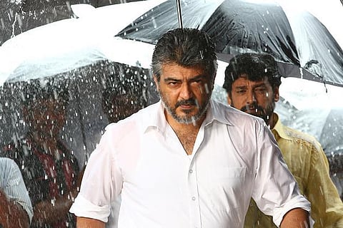 வேட்டி கட்டிய அஜித்.. வெளுத்து வாங்கும் விஜய்: பொங்கல் கவுண்ட் டவுன் ஸ்டார்ட்...