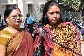 வரதட்சணை கேட்டு கொடுமை: ஆந்திர உயர்நீதிமன்ற நீதிபதி மீது புகார்