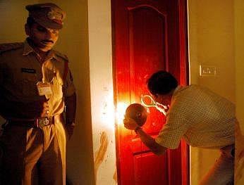 தடய அறிவியல் துறையில் தடம் பதிக்கும் படிப்புகள்