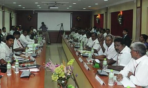 தமிழக - இலங்கை மீனவர்கள் பேச்சுவார்த்தையில் உடன்பாடு: முடிவுகளை அரசு விரைவில் அறிவிக்கும் என இரு நாட்டு பிரதிநிதிகள் பேட்டி