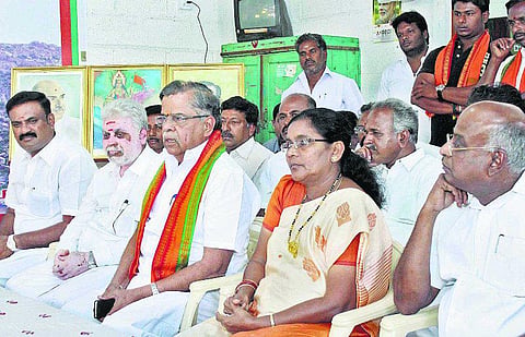 தமிழகத்தில் வலிமையான கூட்டணி அமைக்க முயற்சி- இல.கணேசன் பேட்டி