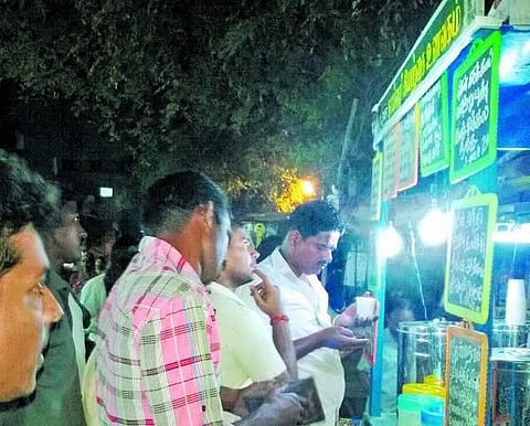 இயற்கை உணவுக் கடைகளுக்கு அதிகரிக்கும் வரவேற்பு- ‘ஜங்க் ஃபுட்’டில் இருந்து ‘ஜம்ப்’ ஆகும் மக்கள்