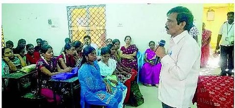 பார்வையற்ற ஆசிரியர்களுக்கு 40 நாள் சிறப்புப் பயிற்சி: சிறப்பு தகுதித் தேர்வுக்கு தயாராக அரசு ஏற்பாடு