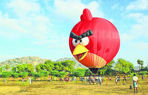 செஞ்சிக்கோட்டையை பறந்தபடி பார்க்க பைலட் பலூன் சோதனை வெற்றி