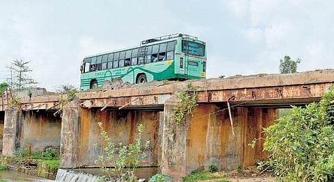 கடலூரில் தொழிற்சாலைகள் இருந்தும் தொழில் வளர்ச்சி இல்லை