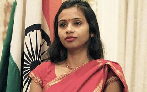 விசா மோசடி வழக்கு: தேவயானி மீது புதிய குற்றப்பத்திரிகை, கைது வாரன்ட்