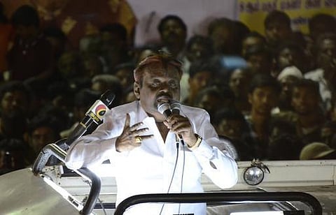 இருண்ட தமிழகத்துக்கு விடுதலை எப்போது?- ஜெயலலிதாவுக்கு விஜயகாந்த் கேள்வி