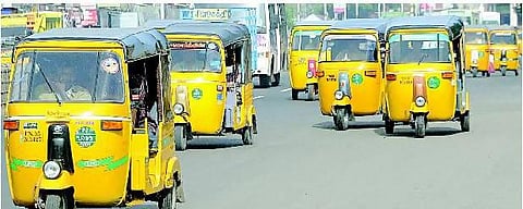 மீண்டும் ‘முருங்கை மரம் ஏறும்’ ஆட்டோ கட்டணம்: 6 மாதத்தில் பெட்ரோல் விலை ரூ.12 உயர்வு