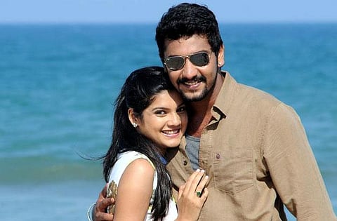 மான் கராத்தே Vs ஒரு கன்னியும் மூணு களவாணிகளும்
