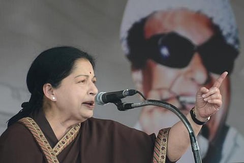 திமுகவுக்கு ஒரு நியாயம்; அதிமுகவுக்கு ஒரு நியாயமா?- பிரச்சார மேடையில் தேர்தல் ஆணையத்தை மீண்டும் சாடிய ஜெயலலிதா