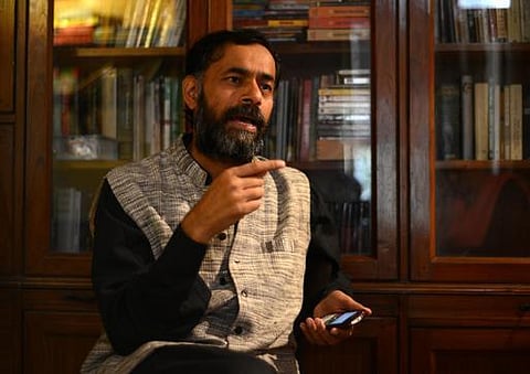 வாரணாசியில் நடந்துகொண்டிருப்பது இந்தியாவின் ஆன்மாவுக்கான போர்: யோகேந்திர யாதவ் நேர்காணல்